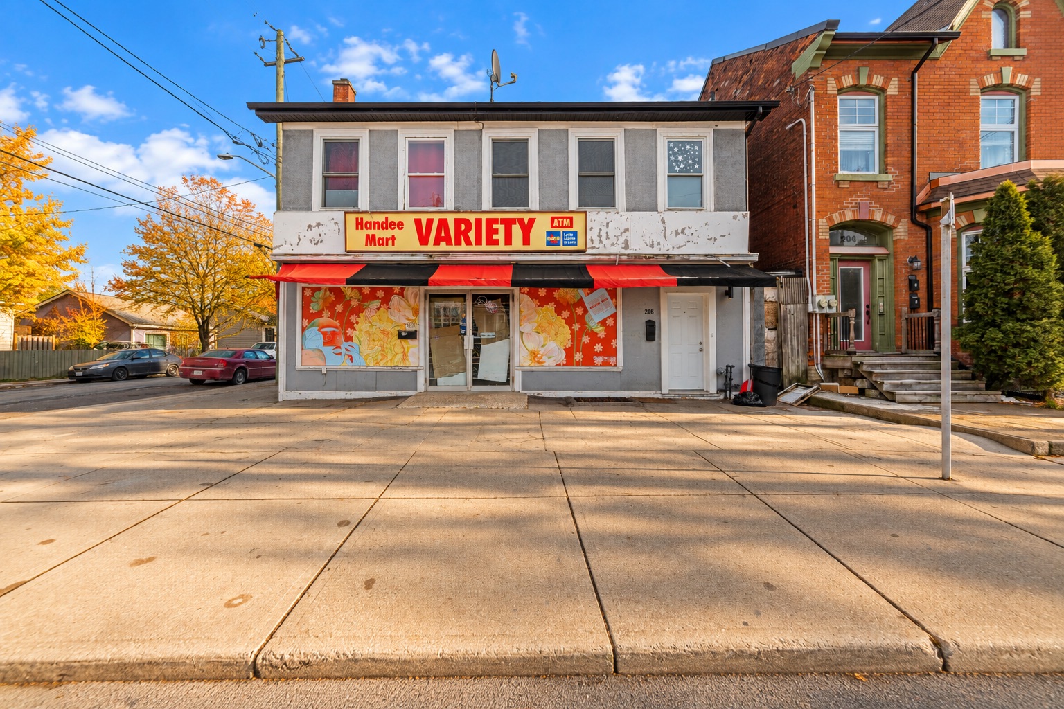 A $649,900 Legal Duplex in Hamilton's Beasley That Grosses About $54,600 a Year